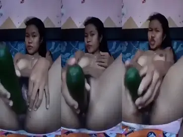 ABG Sange Berat Colmek Pakai Timun Gede Liar poster
